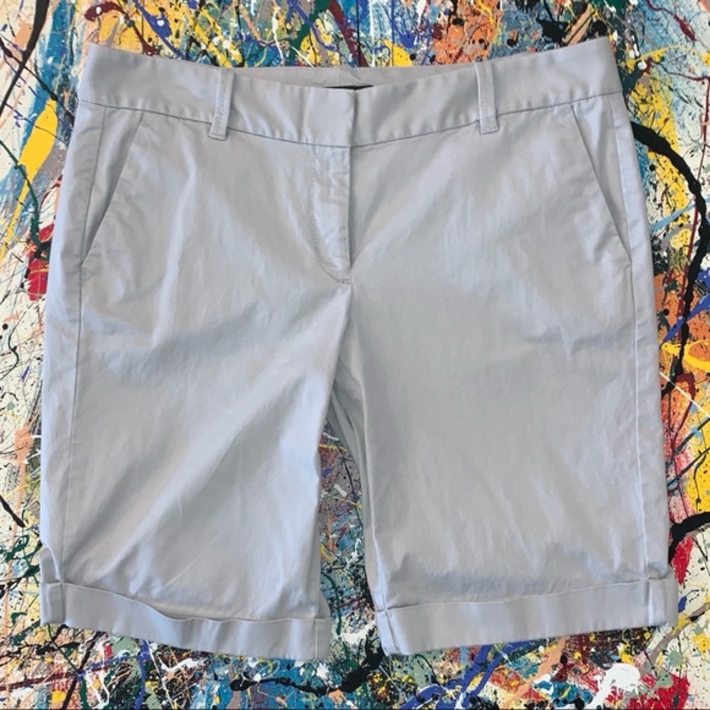 Ann Taylor cream Bermuda shorts.